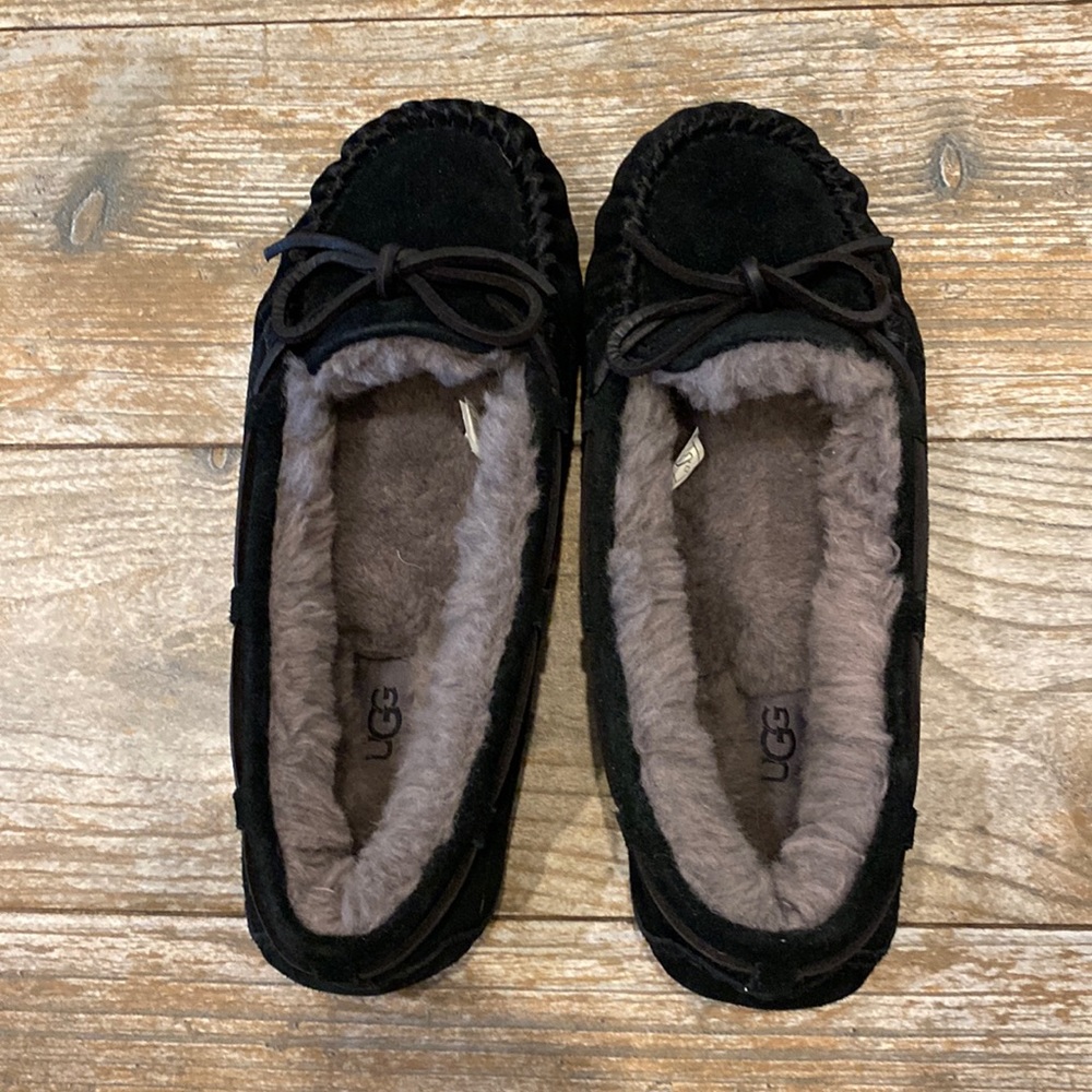 Bella Ugg Plush Slippers